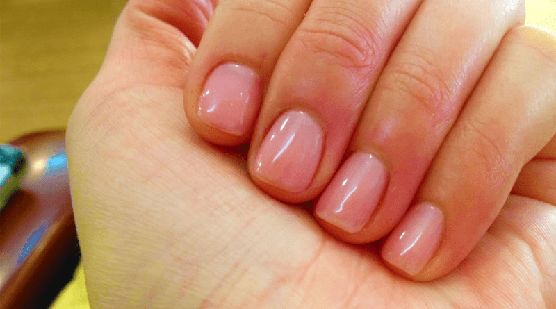 https://www.healthncure.org/wp-content/uploads/2015/12/3-Easy-Steps-to-Make-Your-Nails-Bright.jpg