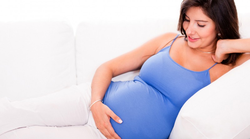 Overweight causes a problem in pregnancy